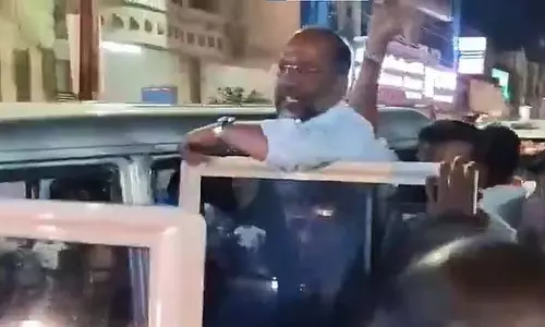 PM Modi को काला झंडा: लिबरेशन टाइगर्स ऑफ तमिल ईलम (LTTE) नेता कुदंताई अरासन गिरफ्तार PM Modi को काला झंडा: लिबरेशन टाइगर्स ऑफ तमिल ईलम (LTTE) नेता कुदंताई अरासन गिरफ्तार