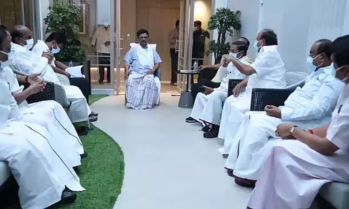 CM स्टालिन को अस्पताल में आराम करने का मन नही CM स्टालिन को अस्पताल में आराम करने का मन नही