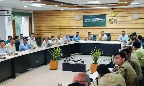 Indore : शहर के 61 और चौराहों पर लगेंगे ट्रैफिक सिग्नल Indore : शहर के 61 और चौराहों पर लगेंगे ट्रैफिक सिग्नल