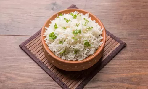 storKitchen age hacks: पके हुए चावल को रात भर ताज़ा रखने के 5 आसान टिप्स storKitchen age hacks: पके हुए चावल को रात भर ताज़ा रखने के 5 आसान टिप्स