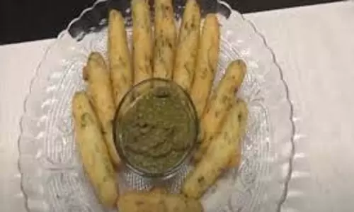 Suji Sticks Recipe: शाम की चाय के साथ आज ही ट्राई करें ये डिश