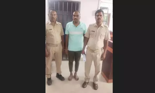 Odisha : एक व्यक्ति ने पत्नी के निजी वीडियो सोशल मीडिया पर पोस्ट किए, गिरफ्तार