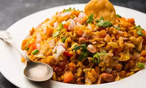 Bhel Puri :जब कुछ चटपटा खाने का मन करे तो झटपट बनाएं ये स्वादिष्ट भेल पूरी