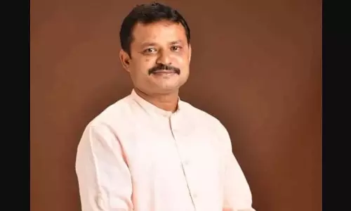 BJD पार्षद अमरेश जेना को लड़की के यौन शोषण के आरोप में गिरफ्तार किया गया BJD पार्षद अमरेश जेना को लड़की के यौन शोषण के आरोप में गिरफ्तार किया गया