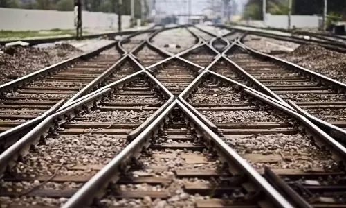 Patna: रोजगार के नए अवसरों के लिए रोहतास में बनेगा रेल हब Patna: रोजगार के नए अवसरों के लिए रोहतास में बनेगा रेल हब