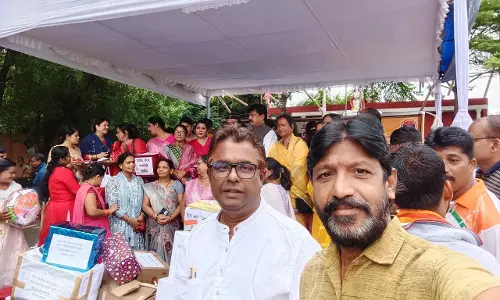 बीजेपी महिला मंडल ने बॉर्डर में तैनात वीर जवानों के लिए 3 लाख 80 हजार रक्षासूत्र भेजे बीजेपी महिला मंडल ने बॉर्डर में तैनात वीर जवानों के लिए 3 लाख 80 हजार रक्षासूत्र भेजे