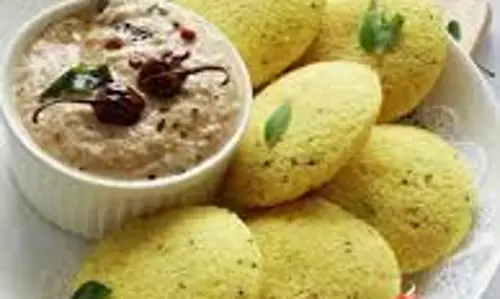 Moong Dal Masala Idli: सिर्फ़ मूंग दाल से बनाएँ मुलायम और सेहतमंद इडली Moong Dal Masala Idli: सिर्फ़ मूंग दाल से बनाएँ मुलायम और सेहतमंद इडली