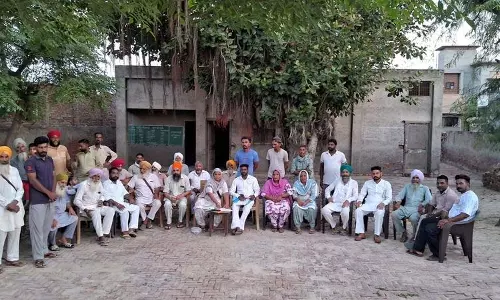 Faridkot की 2 पंचायतों ने अंतर-ग्रामीण विवाह के खिलाफ प्रस्ताव पारित किया Faridkot की 2 पंचायतों ने अंतर-ग्रामीण विवाह के खिलाफ प्रस्ताव पारित किया