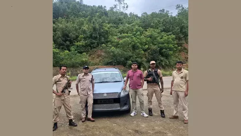 Assam: होजाई पुलिस ने एक दशक पुराना मामला सुलझाया, मारुति अर्टिगा को बनाया मालिक Assam: होजाई पुलिस ने एक दशक पुराना मामला सुलझाया, मारुति अर्टिगा को बनाया मालिक