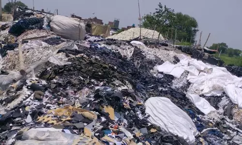 Haryana :  बहादुरगढ़ में प्लास्टिक कचरे के ढेर पर डीसी का आदेश बेअसर