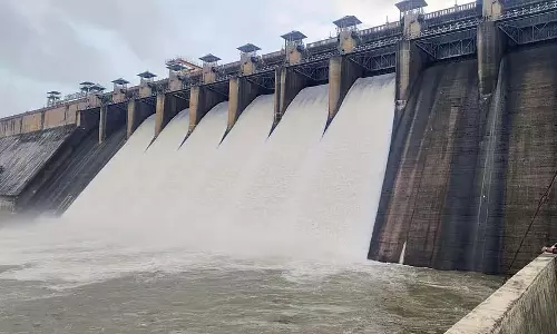 Hidkal Dam : घटप्रभा नदी में पानी छोड़ा गया Hidkal Dam : घटप्रभा नदी में पानी छोड़ा गया