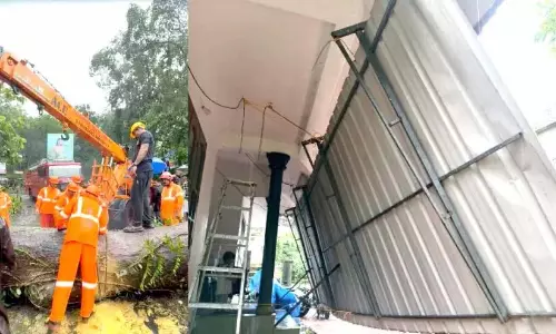 Kerala : तेज हवाओं और बारिश से जिले में व्यापक नुकसान