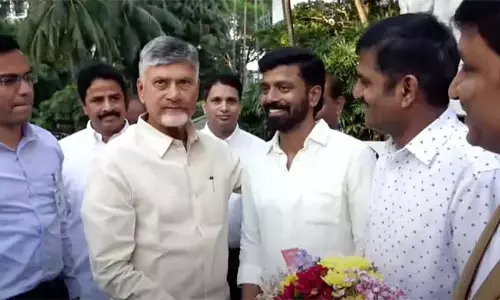 Andhra : मुख्यमंत्री चंद्रबाबू का सिंगापुर में भव्य स्वागत