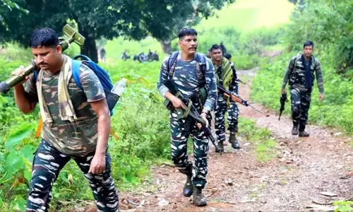 बड़ी मुठभेड़: 17 लाख के इनामी चार नक्सली ढेर, हथियारों का जखीरा बरामद