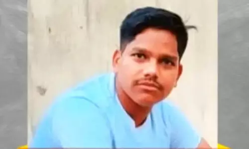 पिता ने बच्चे को नकारा, हेल्थ कार्ड न मिलने से शिशु की मौत पिता ने बच्चे को नकारा, हेल्थ कार्ड न मिलने से शिशु की मौत