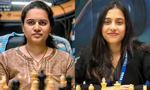 हम्पी और दिव्या ने फिडे महिला विश्व कप फाइनल के पहले गेम में ड्रॉ खेला हम्पी और दिव्या ने फिडे महिला विश्व कप फाइनल के पहले गेम में ड्रॉ खेला