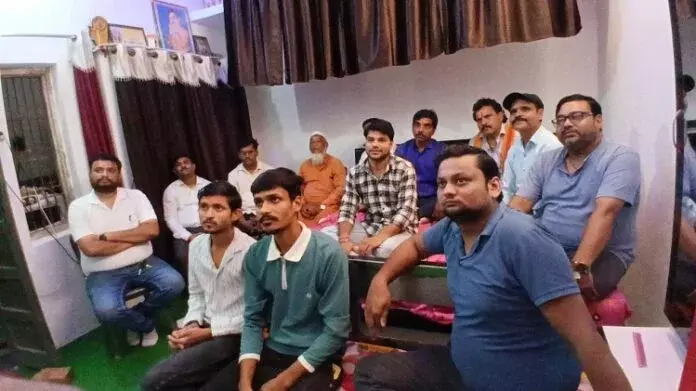 Farrukhabad: भाजयुमो कार्यकर्ताओं ने किया ‘मन की बात’ का श्रवण Farrukhabad: भाजयुमो कार्यकर्ताओं ने किया ‘मन की बात’ का श्रवण