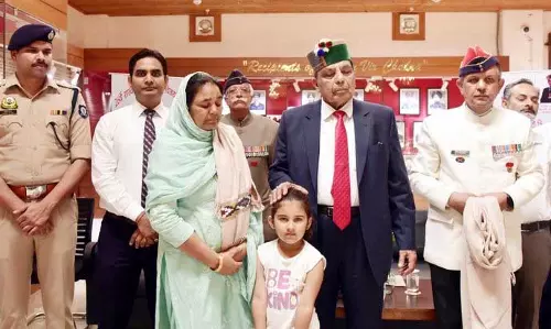 कारगिल के वीरों ने हमारे सुरक्षित कल के लिए अपने प्राणों की आहुति दी: Shandil कारगिल के वीरों ने हमारे सुरक्षित कल के लिए अपने प्राणों की आहुति दी: Shandil