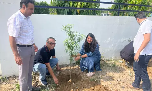 Sri Ganganagar: पर्यावरण संरक्षण के लिए जन सहभागिता बेहद आवश्यकः जिला कलेक्टर