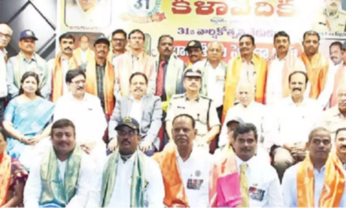 Andhra: 60 सेवानिवृत्त सैन्य अधिकारियों को सम्मानित किया गया