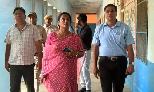 Kotputli-Behror: पावटा में विद्यालयों का निरीक्षण, जर्जर भवनों पर कार्रवाई के निर्देश Kotputli-Behror: पावटा में विद्यालयों का निरीक्षण, जर्जर भवनों पर कार्रवाई के निर्देश