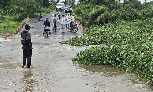 MP : सुसनेर में भारी बारिश, कंठाल नदी उफान पर