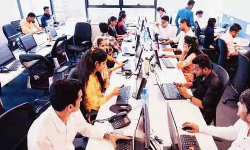 राज्य लागू करने में अनिच्छुक, नया श्रम कोड विवादों में