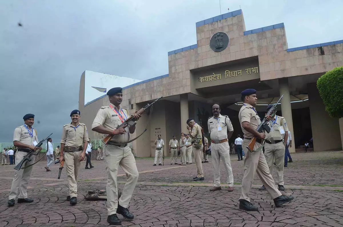 मानसून सत्र के दौरान संसद क्षेत्र में सुरक्षा के कड़े इंतजाम मानसून सत्र के दौरान संसद क्षेत्र में सुरक्षा के कड़े इंतजाम
