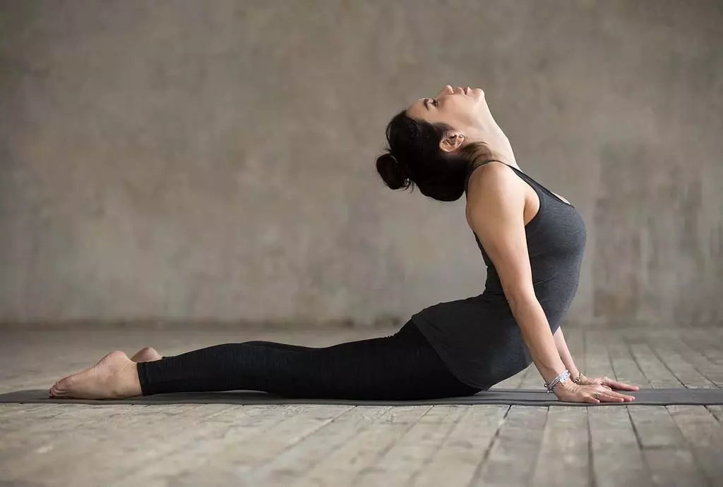 Yoga Tips: 30 की उम्र में अगर आपके बाल सफेद हो रहे हैं तो इन योगासनों का करें अभ्यास, जल्द दिखेगा असर Yoga Tips: 30 की उम्र में अगर आपके बाल सफेद हो रहे हैं तो इन योगासनों का करें अभ्यास, जल्द दिखेगा असर