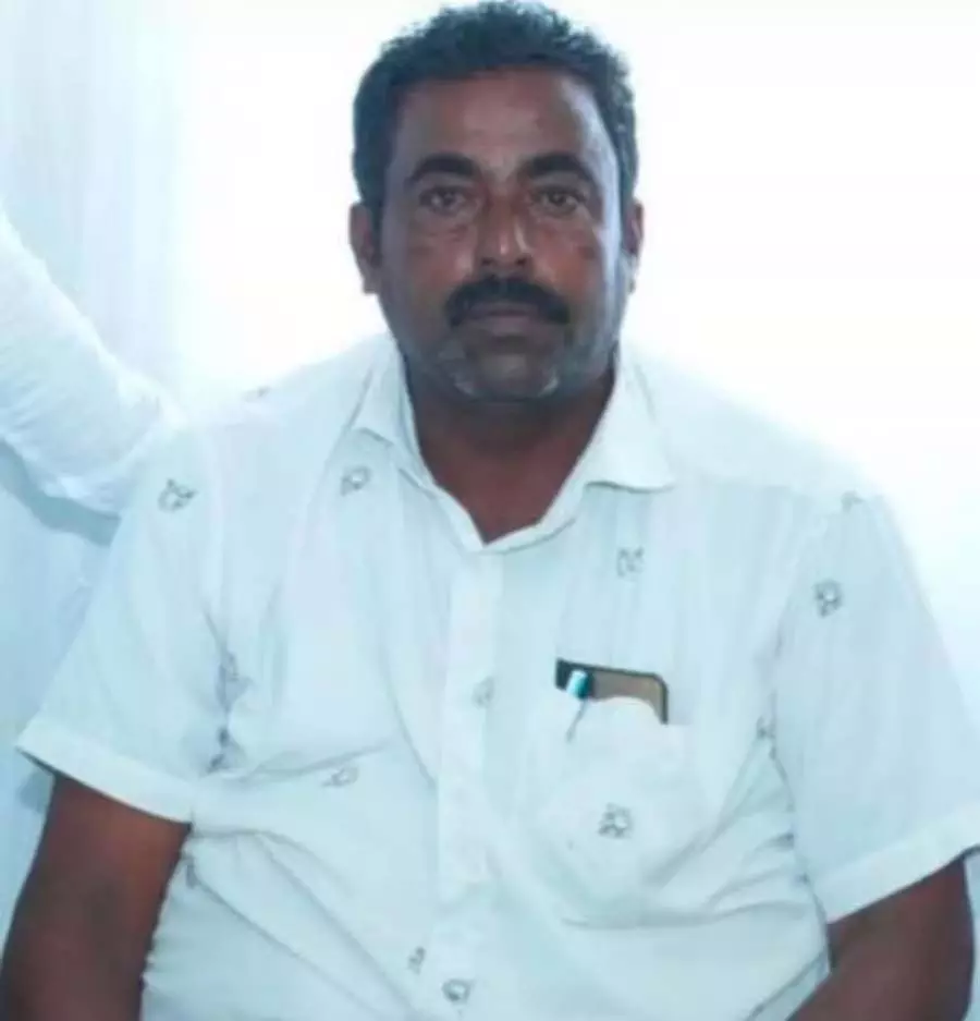 Sathanur : डब्बा के सामने ग्राम पंचायत सदस्य की हत्या Sathanur : डब्बा के सामने ग्राम पंचायत सदस्य की हत्या