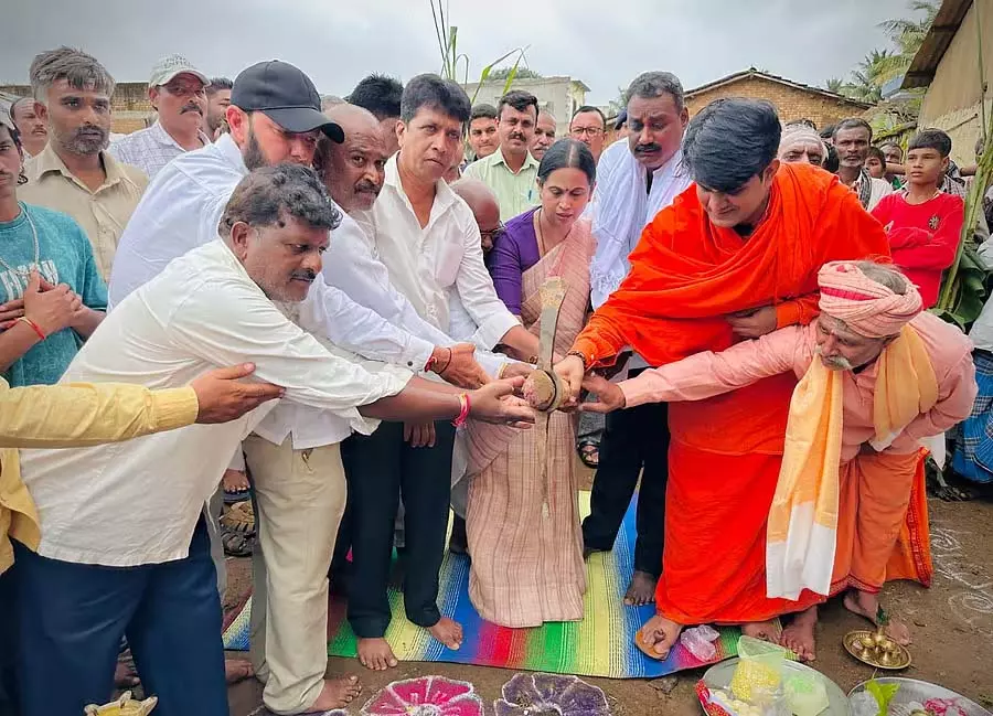 सभी 114 गांवों को समान प्राथमिकता: मंत्री लक्ष्मी हेब्बालकर सभी 114 गांवों को समान प्राथमिकता: मंत्री लक्ष्मी हेब्बालकर