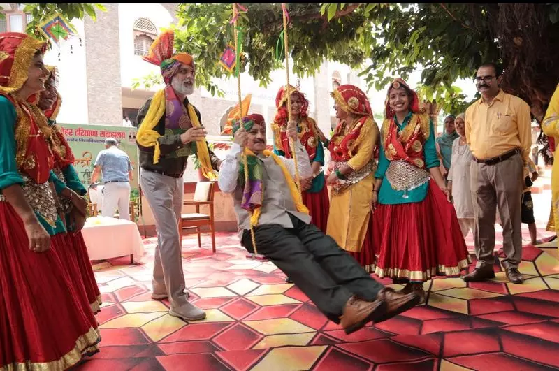Kurukshetra विश्वविद्यालय हरियाली तीज उत्सव के साथ हरियाणवी परंपराओं का जश्न मनाता Kurukshetra विश्वविद्यालय हरियाली तीज उत्सव के साथ हरियाणवी परंपराओं का जश्न मनाता