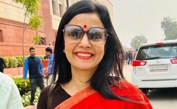 महुआ मोइत्रा केस: सीबीआई ने लोकपाल को सौंपी रिपोर्ट महुआ मोइत्रा केस: सीबीआई ने लोकपाल को सौंपी रिपोर्ट