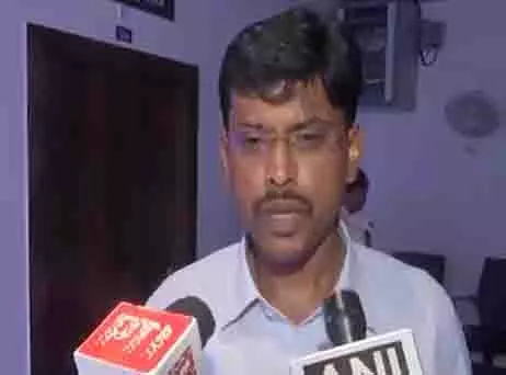 कुत्ता बाबू के नाम पर जारी निवास प्रमाण पत्र पर पटना डीएम ने कहा, इसके पीछे कोई शरारती तत्व है कुत्ता बाबू के नाम पर जारी निवास प्रमाण पत्र पर पटना डीएम ने कहा, इसके पीछे कोई शरारती तत्व है