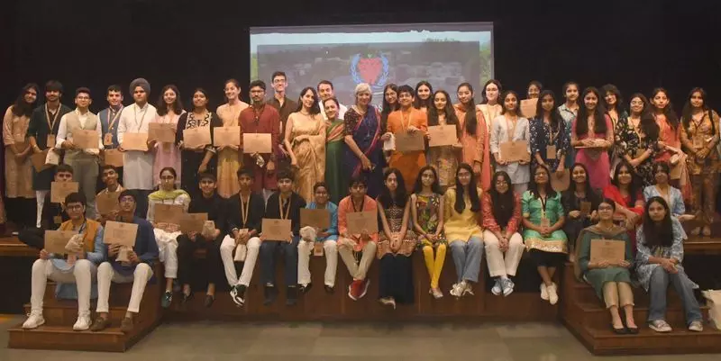 MUN के समापन दिवस पर नीति-निर्माण और सार्वजनिक संवाद पर ध्यान केंद्रित MUN के समापन दिवस पर नीति-निर्माण और सार्वजनिक संवाद पर ध्यान केंद्रित