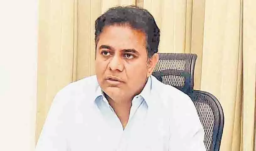 इंदिराम्मा के शासनकाल में हर घर तक शराब पहुंचाई जाती थी: KTR इंदिराम्मा के शासनकाल में हर घर तक शराब पहुंचाई जाती थी: KTR