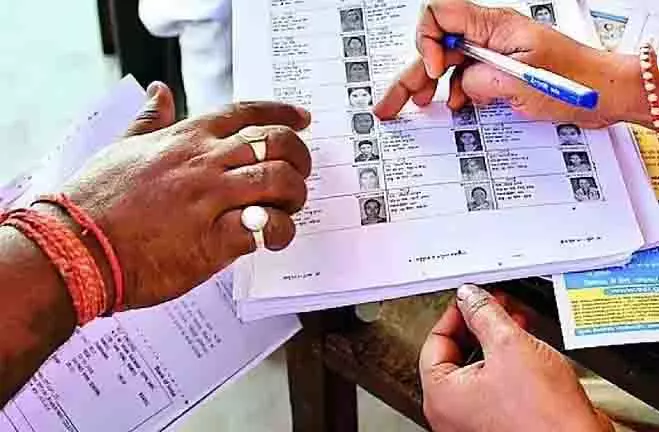 पद्मा ने सार के जवाब में बीएलओ नियुक्ति पर सवाल उठाए पद्मा ने सार के जवाब में बीएलओ नियुक्ति पर सवाल उठाए