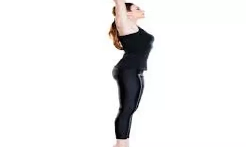 beauty tips : 40 की उम्र में चेहरे पर पाएं 25 साल जैसा निखार, ये 6 योगासन करेंगे आपकी मदद