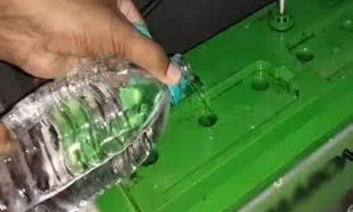 Inverter: इन्वर्टर की बैटरी में पानी डालना क्यों है जरूरी, 90% लोग करते हैं ये गलती Inverter: इन्वर्टर की बैटरी में पानी डालना क्यों है जरूरी, 90% लोग करते हैं ये गलती