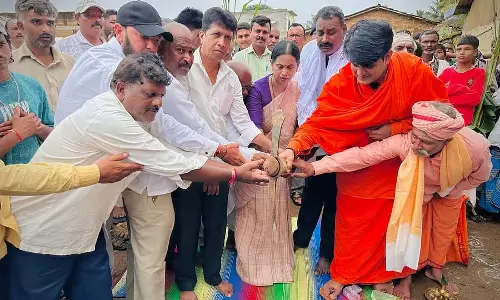 सभी 114 गांवों को समान प्राथमिकता: मंत्री लक्ष्मी हेब्बालकर सभी 114 गांवों को समान प्राथमिकता: मंत्री लक्ष्मी हेब्बालकर