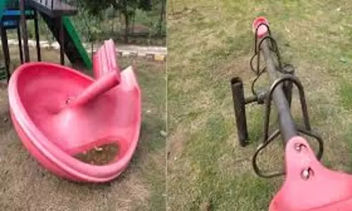 टूटे झूले, अंधेरे पाथ-वे, जम्मू के पार्कों में फैली अव्यवस्था टूटे झूले, अंधेरे पाथ-वे, जम्मू के पार्कों में फैली अव्यवस्था