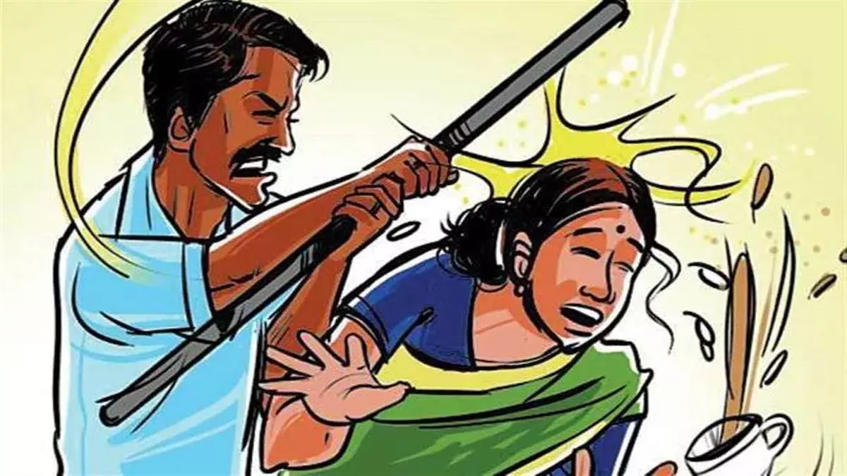 Barabanki: महिला ने पति व ससुरालियों पर लगाया मारपीट का आरोप