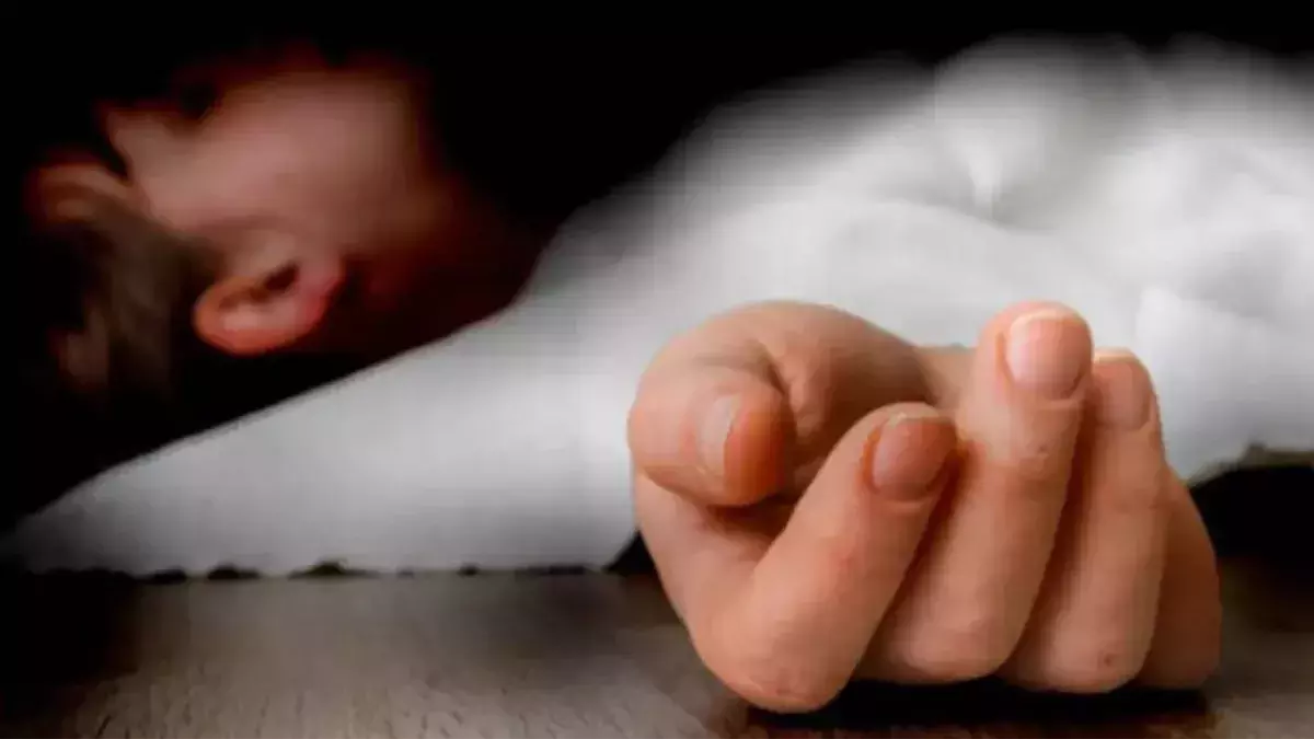 Barabanki: खेलते समय नाले में गिरीं दो बच्चियां, नहीं बची जान