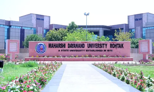 Rohtak  विश्वविद्यालय में छात्रों को परंपरा से जोड़ने के लिए शंखनाद और वैदिक मंत्रों का प्रयोग
