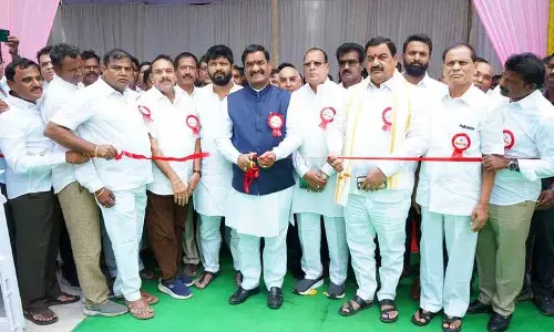 Telangana पोल्ट्री फेडरेशन ने पेड्डा अंबरपेट में कल्ल बर्ड सिंगल विंडो सुविधा शुरू की Telangana पोल्ट्री फेडरेशन ने पेड्डा अंबरपेट में कल्ल बर्ड सिंगल विंडो सुविधा शुरू की