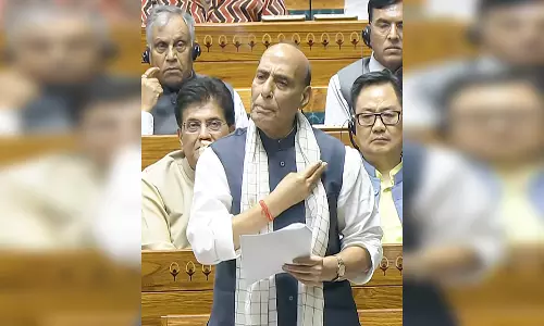 राजनाथ सिंह ने विपक्ष के आरोपों पर दिया जवाब, भारत ने किसी के दबाव में नहीं रोका ऑपरेशन सिंदूर
