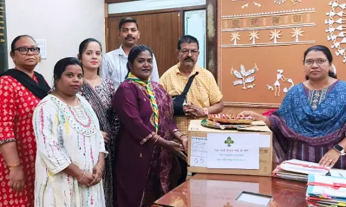 भारत स्काउट गाइड की छात्राओं ने भेजा एक राखी सैनिक भाइयों के नाम पर भारत स्काउट गाइड की छात्राओं ने भेजा एक राखी सैनिक भाइयों के नाम पर