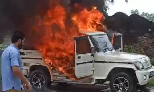 कपूरथला में SUV में आग लगने से चालक बाल-बाल बचा