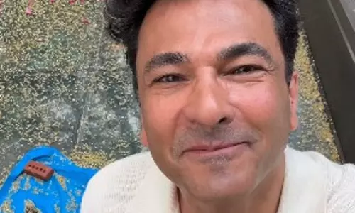 शाहरुख खान के साथ रेस्टोरेंट में चांदनी रात, विकास खन्ना ने साझा किए अपने खूबसूरत पल शाहरुख खान के साथ रेस्टोरेंट में चांदनी रात, विकास खन्ना ने साझा किए अपने खूबसूरत पल