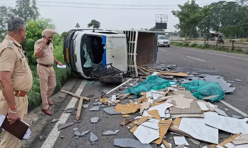 Jalandhar: यातायात कानूनों को मजबूत करें, सड़कों की मरम्मत करें और ड्राइवरों को शिक्षित करें